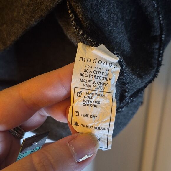 Mododoc Black & Gray Star Print Knit Pullover Sweater Size Small - Picture 11 of 11